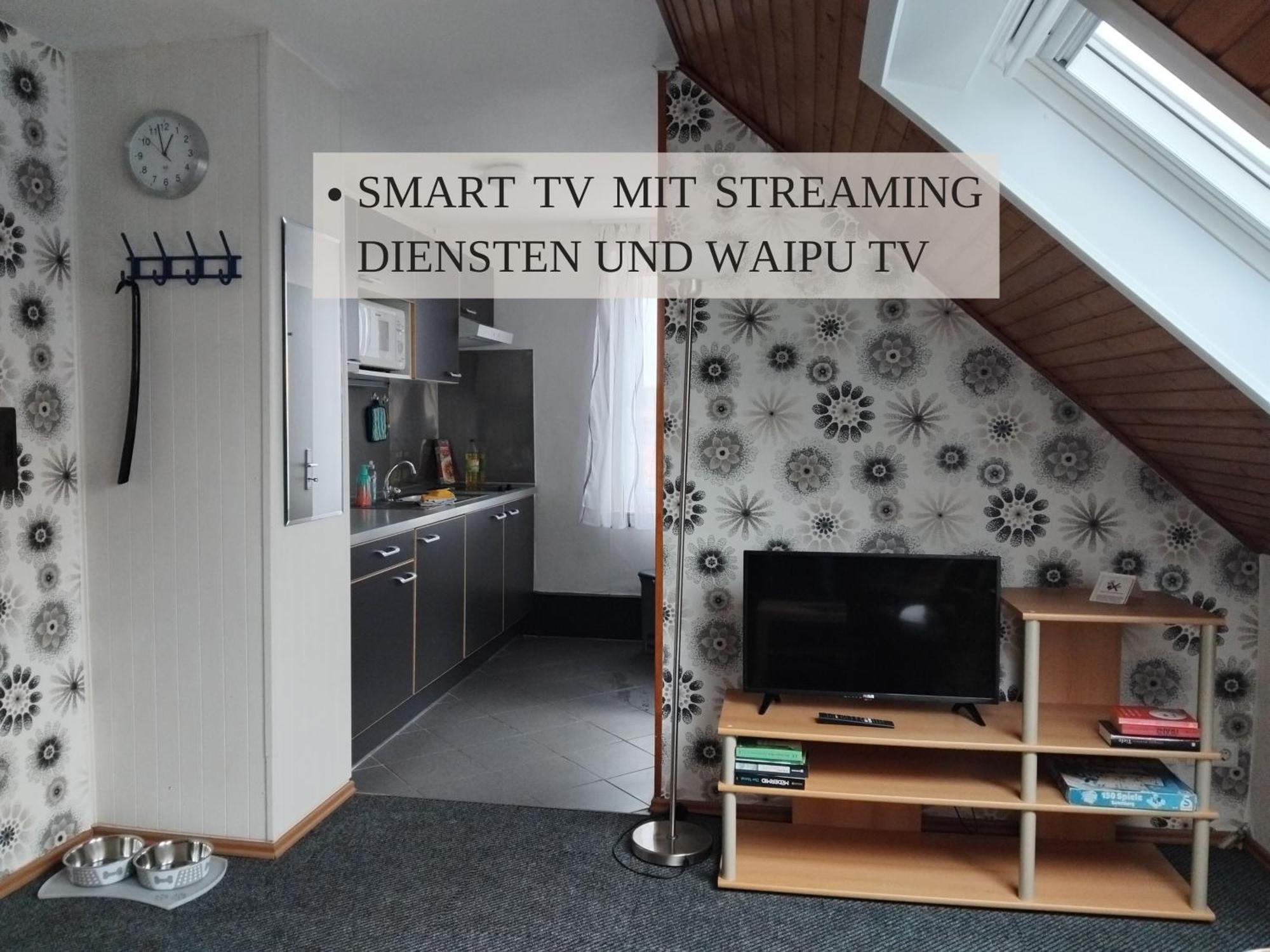 Haus Krabbe: North Sea Apartment with Pet-Friendly Stay Wremen Exterior photo