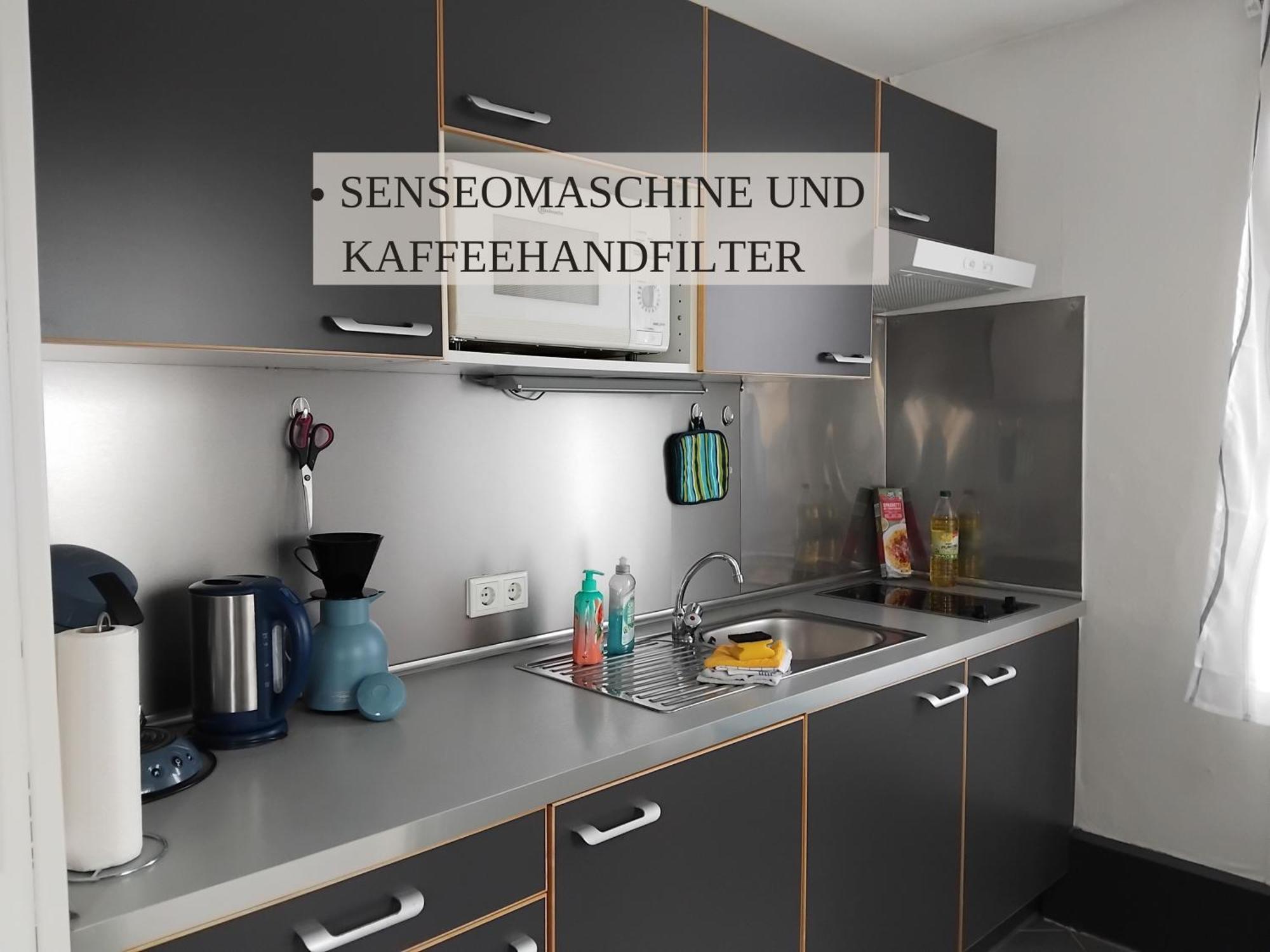 Haus Krabbe: North Sea Apartment with Pet-Friendly Stay Wremen Exterior photo