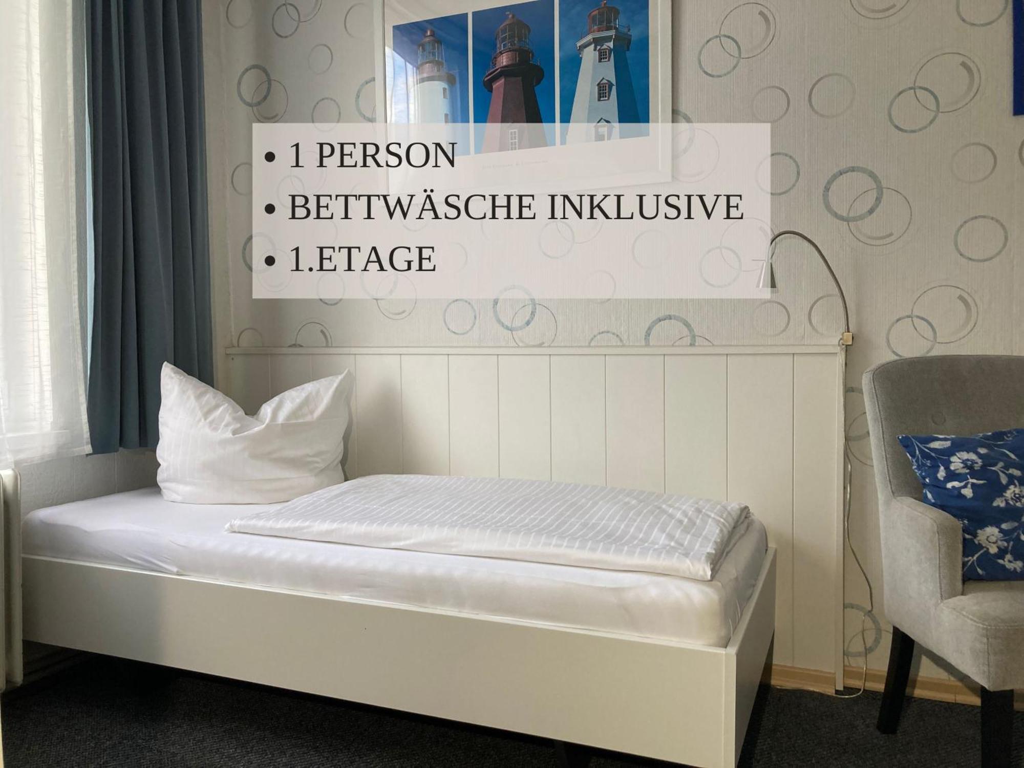 Haus Krabbe: North Sea Apartment with Pet-Friendly Stay Wremen Exterior photo