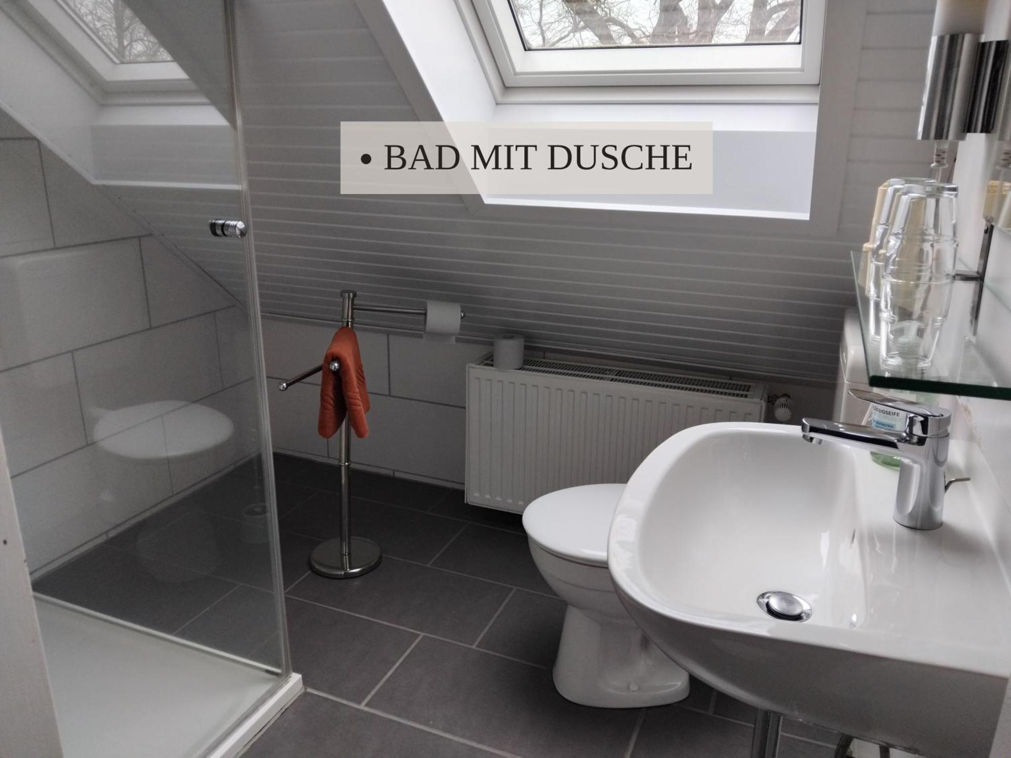 Haus Krabbe: North Sea Apartment with Pet-Friendly Stay Wremen Exterior photo