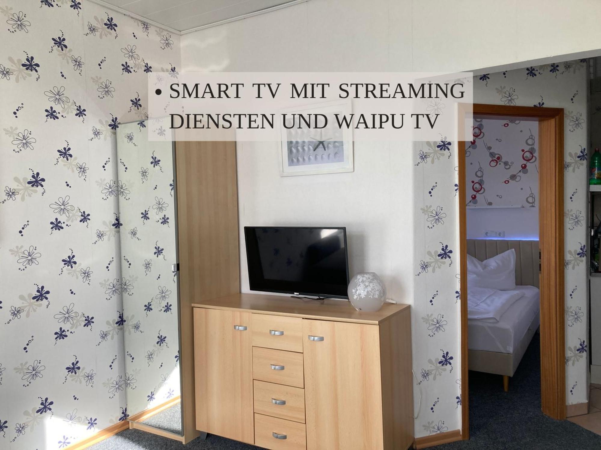Haus Krabbe: North Sea Apartment with Pet-Friendly Stay Wremen Exterior photo