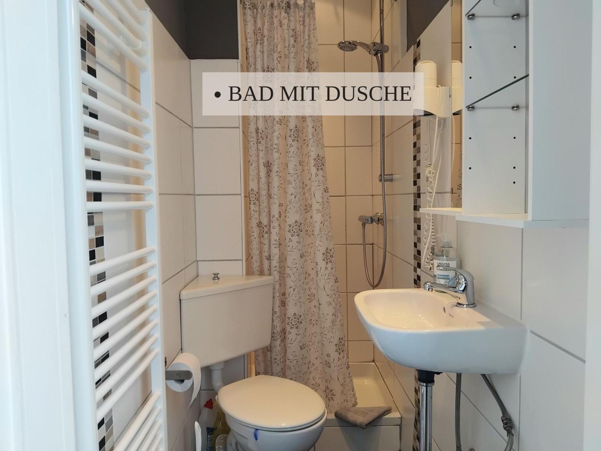 Haus Krabbe: North Sea Apartment with Pet-Friendly Stay Wremen Exterior photo